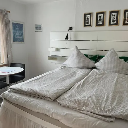 Holiday Rooms Rudkobing Gasthof 2*